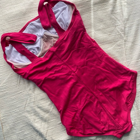 One Piece Speedo - Picture 3 of 3